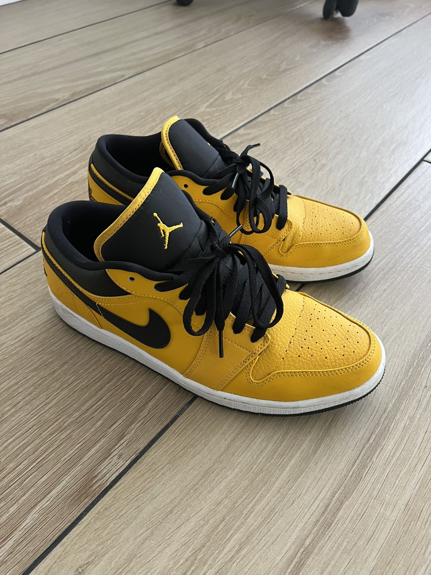 Nike Jordans 1