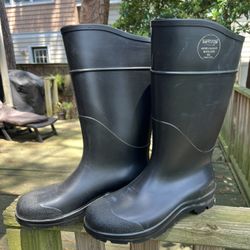 Servus Knee Boots by Honeywell, Size 10