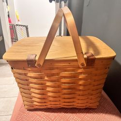 Complete Picnic In a Basket