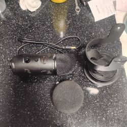 Black Yeti Microphone
