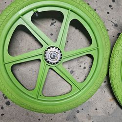 20" Lime green Skyways wheels