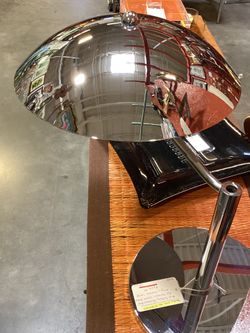 Mid-century Taskmaster Von Nessen chrome plated flying saucer lamp
