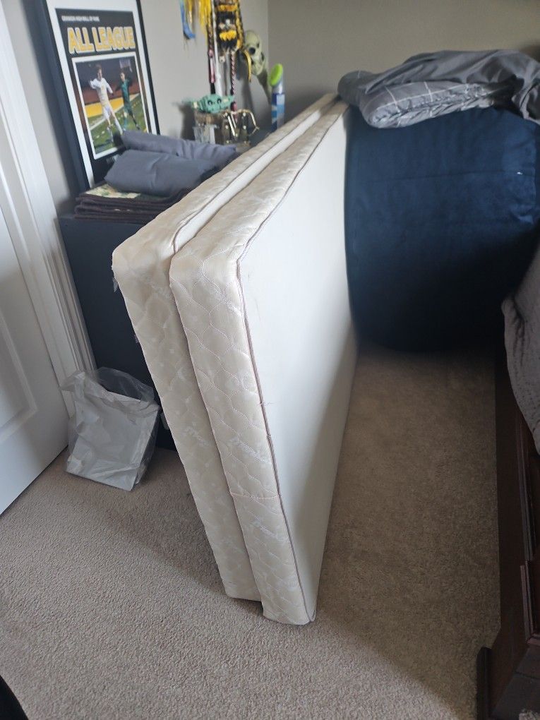 4-inch Cal King Box Spring (2 Pcs)