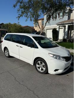 2016 Toyota Sienna