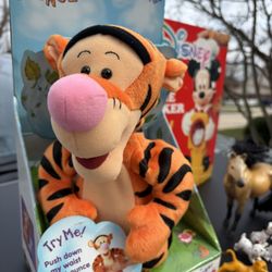 Vintage Tigger Bounce Around Plush – In Box Disney Pooh