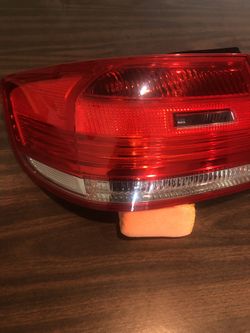 BMW Taillight Left Outer Taillight On The Rear Fender