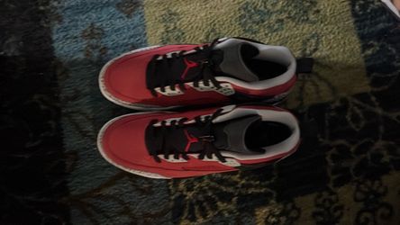 Brand new Jordans came out the store out the box