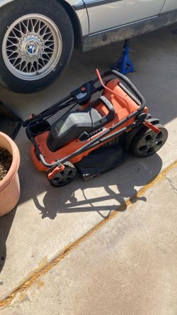 Black &Decker Electric Lawn Mower