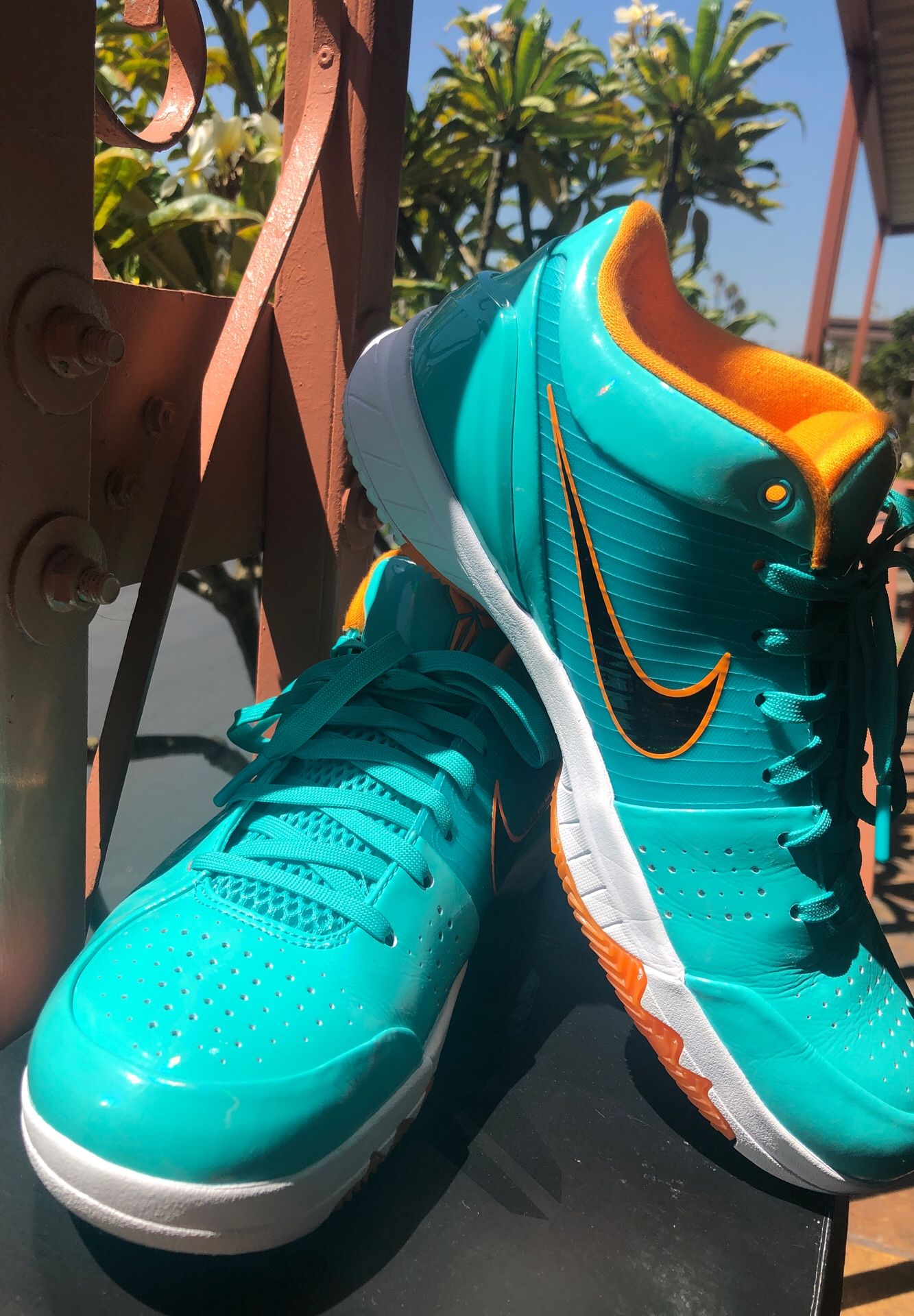 Hyper Jade Kobe Size 14 Kobe's IV