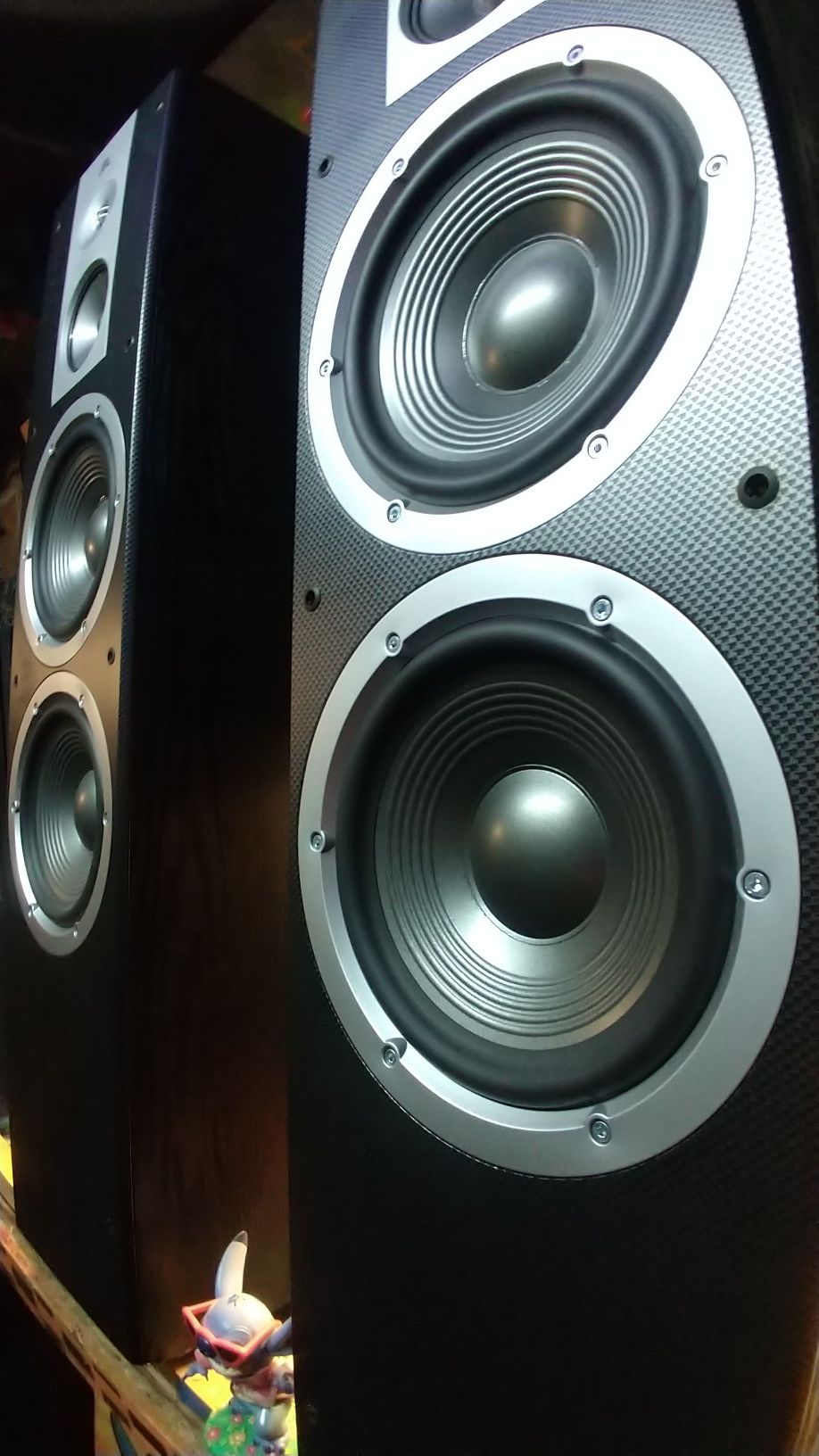 JBL Stadium tower speakers armed with dual bass Makin 8 inch drivers