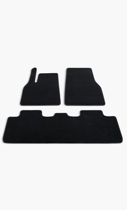 Tesla Model Y Carpet Interior Mats