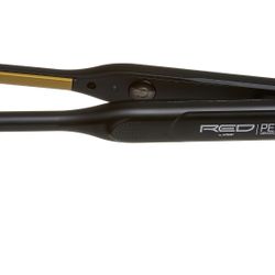 Red By Kiss Pencil Flat Iron