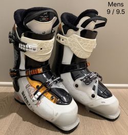Mens Dalbello Ski Boots Size 9 / 9.5 