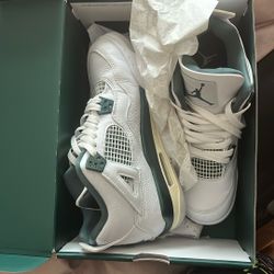 Air Jordan 4 Retro White/Oxidized Green-White