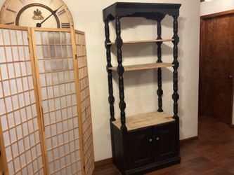 Entryway Cabinet Excellent condition