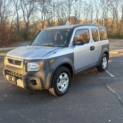 2004 Honda Element