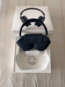 Apple AirPods Max 2 – Midnight – Never Used – Purchased Last Month
