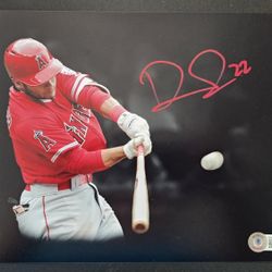 David Fletcher (L.A. Angels) Autographed 8x10 photograph (Authenticated by Beckett)