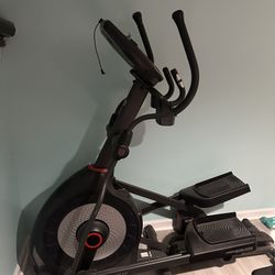 Schwinn Journey 4.5 Elliptical 