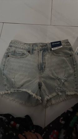 White washed straight old navy shorts