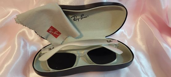 Ray ban