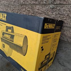DEWALT
150,000 BTU Portable Forced Air Propane Outdoor Heater