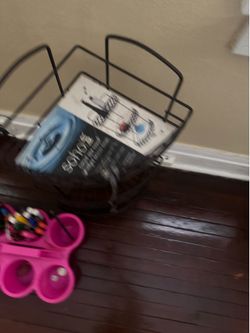Moving sale