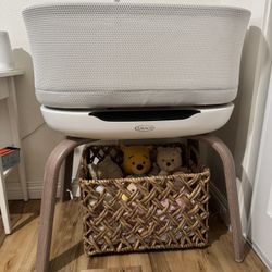 Graco Smart Bassinet