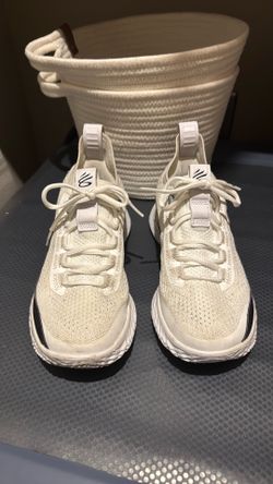 Curry Basketball Shoes