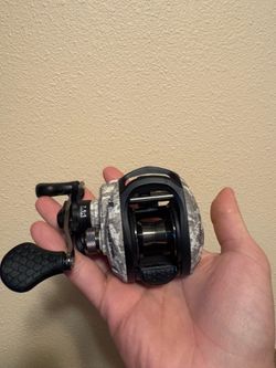 Lews American Hero Baitcast Reel