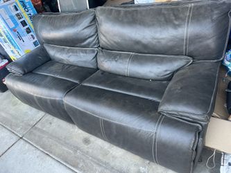Recliner  Coach