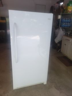 Frigidaire Freezer 13.8 Cubic Feet