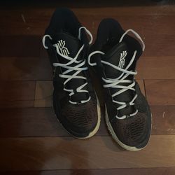 Nike Kyrie 7 Raygun