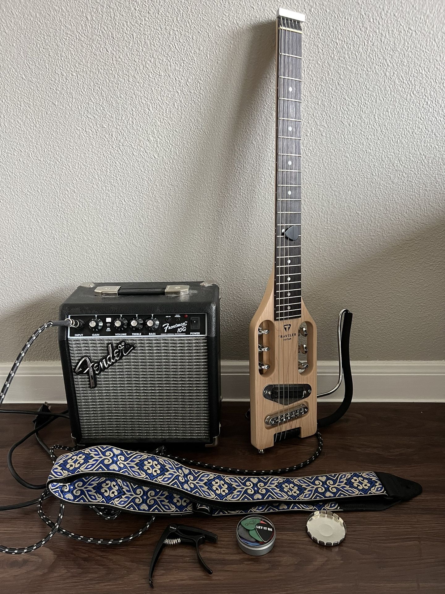 Traveler Acoustic-Electric Guitar + Amp 