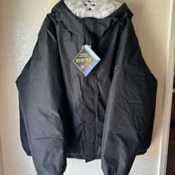 Nike Sportswear GORE-TEX Loose Storm-FIT ADV Waterproof Jacket 