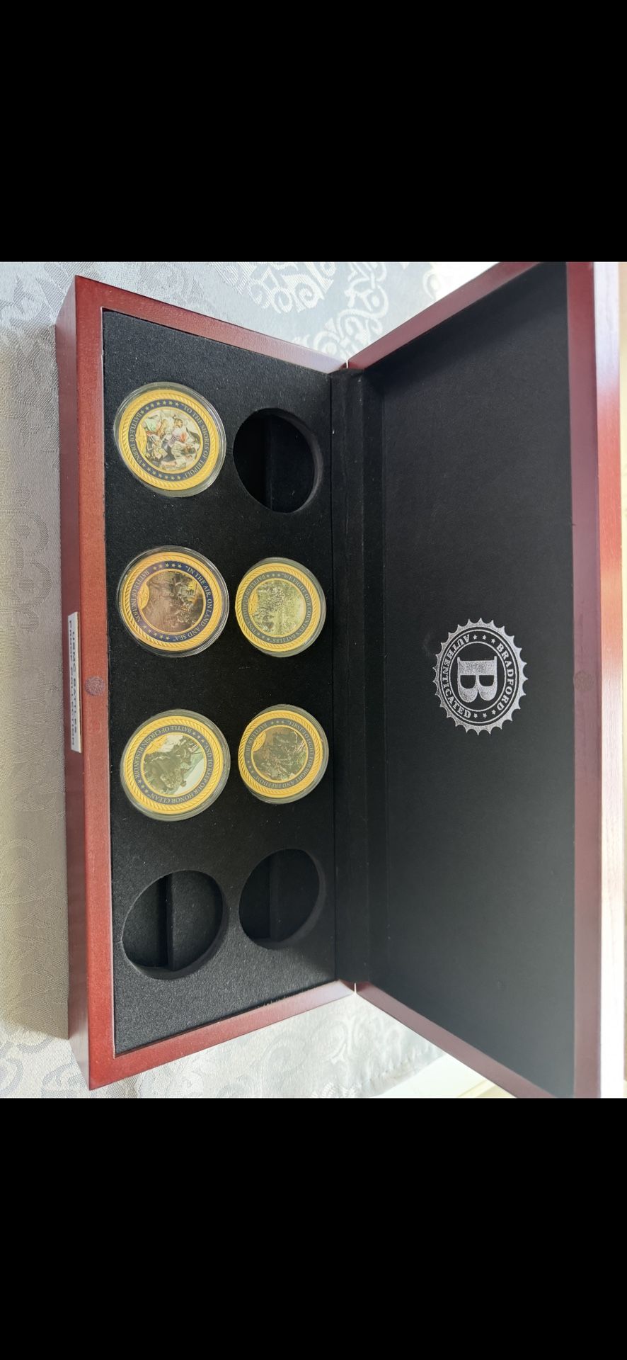 BRADFORD EXCHANGE: USMC Battles, Proof, 24k gold plated, 5/8
