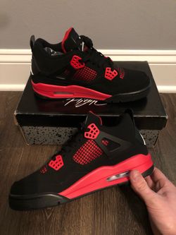Red Thunder 4s Size 8 Men’s