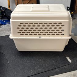 Plastic XL Pet Crate