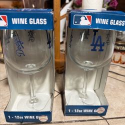 2 dodgers wine glasses new