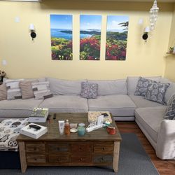 Couch sectional sofa 4 Piece -Like New