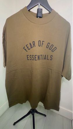 New men’s Essential shirt