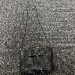 Vintage Black Chain Mail Bag With Serpentine Chain Zipper Closure
