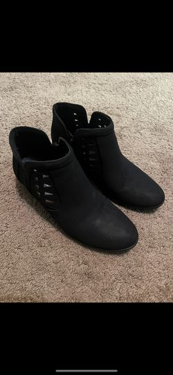 Women’s Boots Size 8