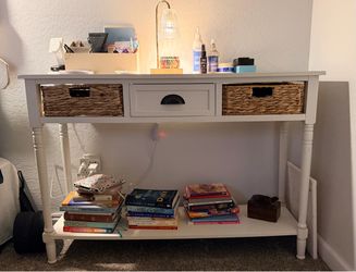 Beachcrest 44.5” Console/Entry Table