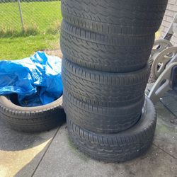  4 SIGNATURE DUNLOP Tires 