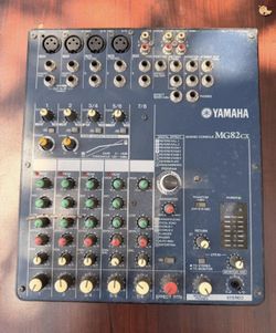 Yamaha MG82CX Mixing Console