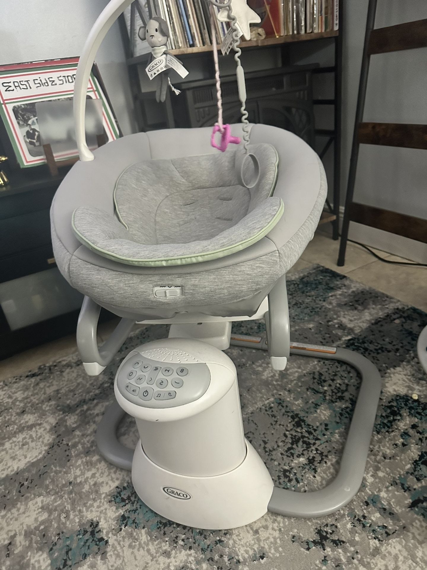 Graco Automatic Baby Rocker