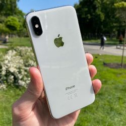 iPhone XS Unlocked With Warranty 