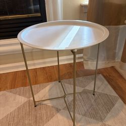 Collapsable End Table