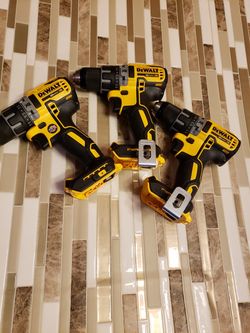 DEWALT 20-Volt MAX XR Lithium-Ion Cordless 1/2 in. Brushless Compact Drill/Driver tool only